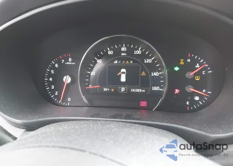 2017 Kia Sorento 3.3L Sx z USA, uszkodzony, nr VIN 5XYPKDA51HG223552